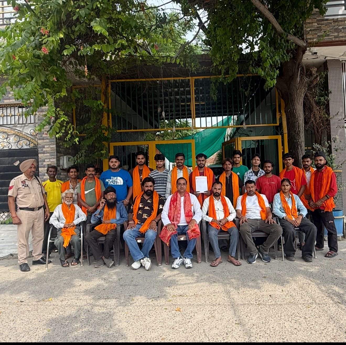 युवा शक्ति अभियान के अन्तर्गत शिवसेना समाजवादी ने विभिन्न वार्डों के युवाओं को सौंपी अहम जिम्मेदारियां