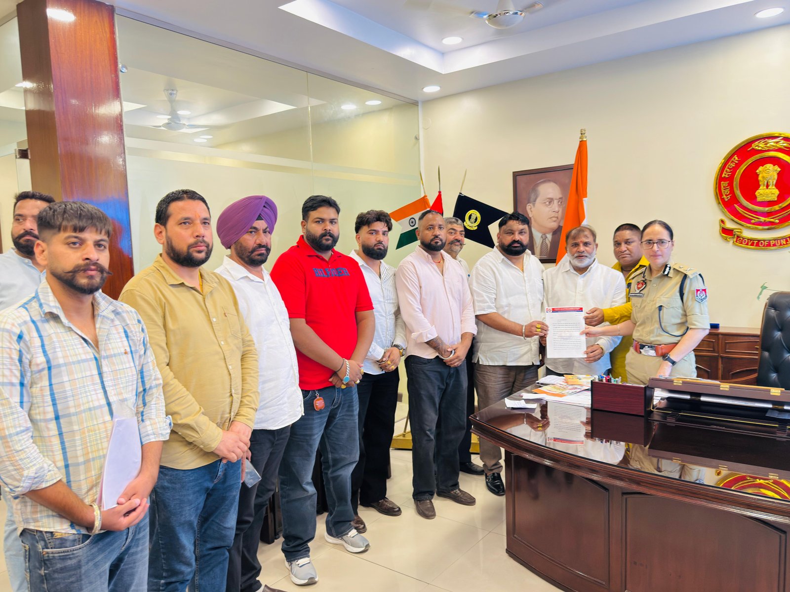 जालंधर में अक्षय कुमार के खिलाफ वाल्मीकि समाज का रोष, पुलिस कमिश्नर को दी शिकायत   वजह जानकर आप भी रह जाएंगे...  पढ़ें पूरी खबर 