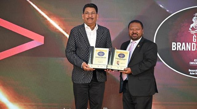 शिक्षा क्षेत्र में अग्रणी भूमिका हेतु व Vasal एजुकेशन के चेयरमैन को Educational Visionary of the Year अवार्ड से किया गया सम्मानित  पढ़ें पूरी खबर