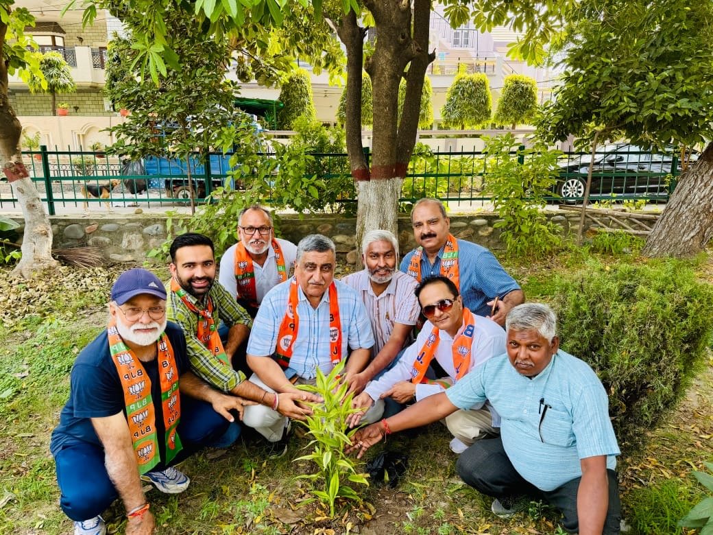 *पंडित दीनदयाल उपाध्याय जी के दिखाए गए मार्ग पर चल कर सभी कार्यकर्ताओं को आगे बढ़ना चाहिए: सुशील शर्मा*