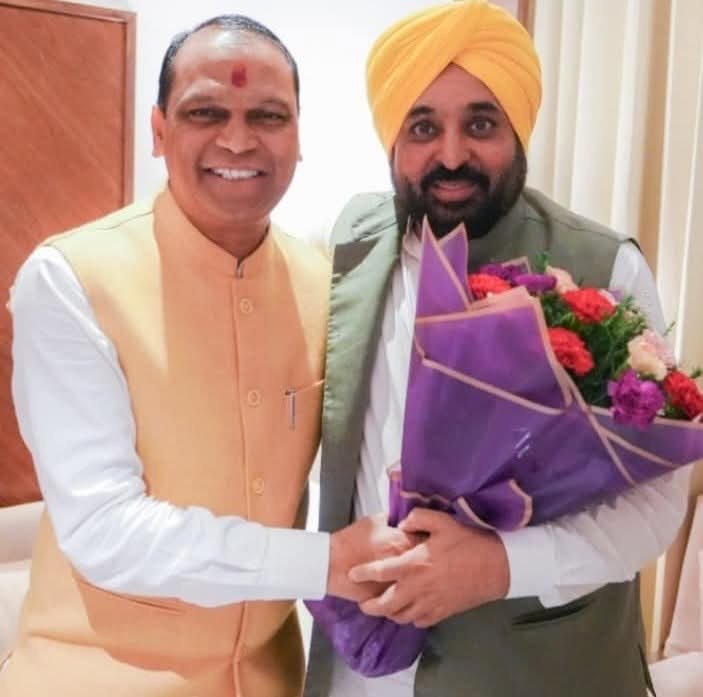 ਜਗਦੀਸ ਸਮਰਾਏ ਨੇ ‘ਮੁੱਖ ਮੰਤਰੀ ਸਿਹਤ 10 ਲੱਖ ਦੀ ਬੀਮਾ ਯੋਜਨਾ’ ਨੁੰ ਸੂਬੇ ਨੂੰ ਸਿਹਤਮੰਦ ਰਾਜ ਬਣਾਉਣ ਦੀ ਦਿਸ਼ਾ ‘ਚ ਨਿਰਣਾਇਕ ਦੱਸਿਆ