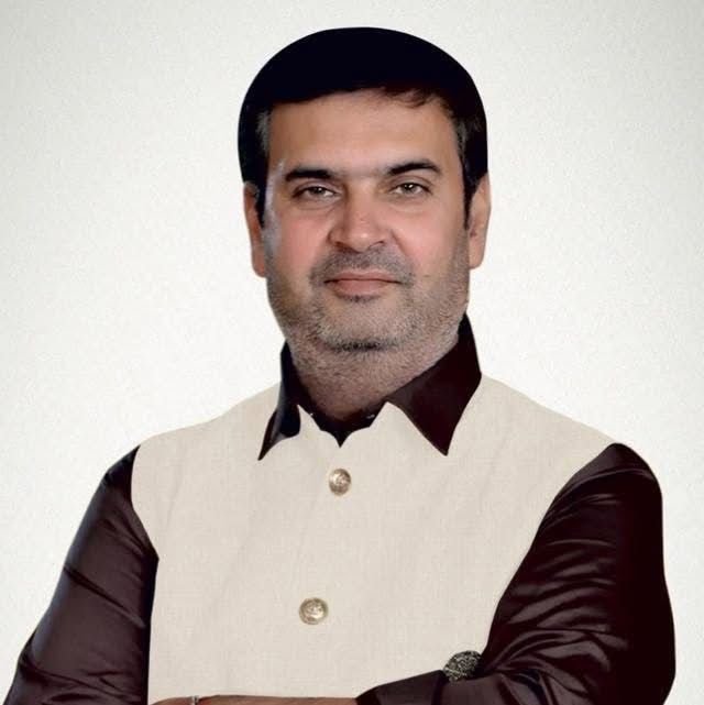 मेयर विनीत धीर ने की बाढ़ पीड़ितों की सहायता,मिशन चढ़दीकला में दी 6 महीने की सैलरी