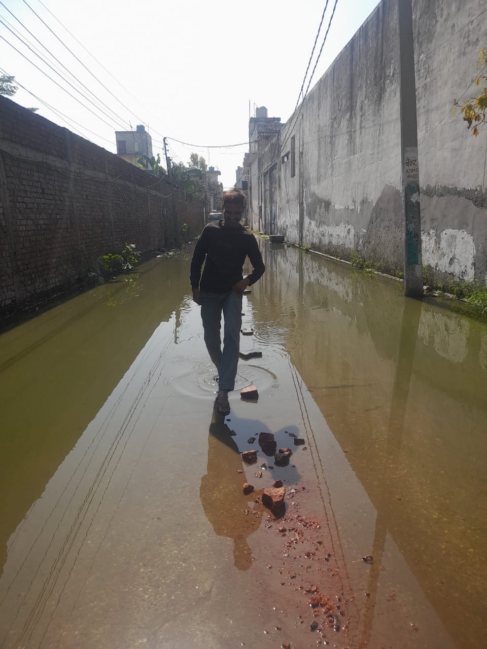 ਨਿਊ ਗੋਵਿੰਦ ਨਗਰ 90 ਦਿਨਾਂ ਤੋਂ ਸੀਵਰੇਜ ਬੰਦ ਹੈ,ਗੋਬਿੰਦ ਨਗਰ ਦੀ ਸੜਕ ਨਹਿਰ ਦਾ ਰੂਪ ਧਾਰਨ ਕਰ |