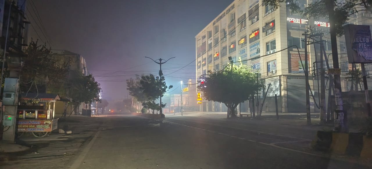 10 हजार से ज्यादा लाइटें बंद, दिवाली पर सड़कों पर रहेगा अंधेरा  पढ़ें पूरी खबर 