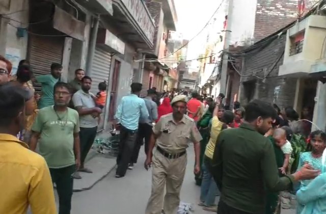 Breaking : चीमा चौक के पास ज़ोरदार ब्लास्ट, हादसे में 10 लोग झुलसे, दहशत में इलाका 