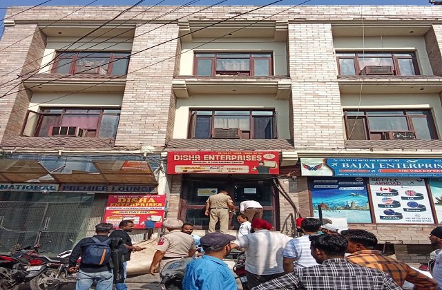 प्रापर्टी टैक्स जमा न करवाने पर कांप्लेक्स सील  पढ़ें पूरी खबर 