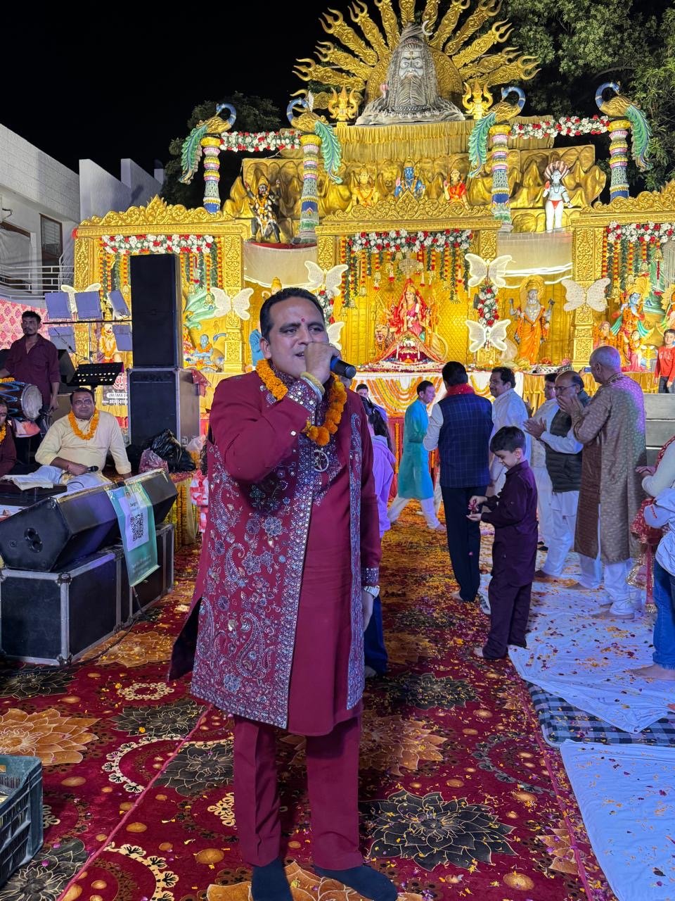 इंद्रा पार्क में माँ जबाला से लाई ज्योति के पूजन से जागरण की शुरुआत हुई 