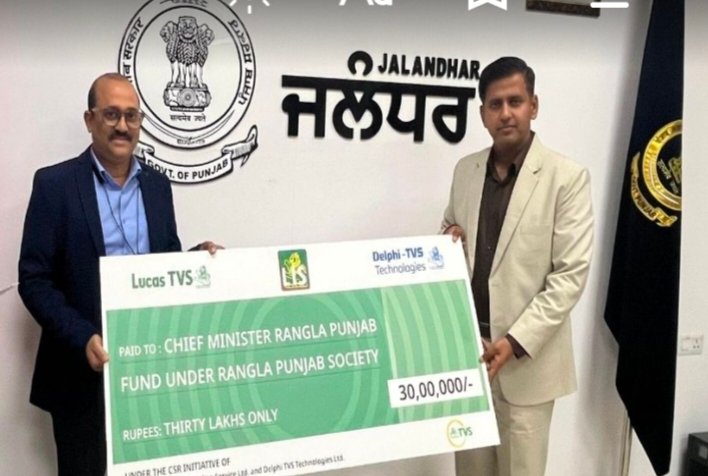 लुकास-TVS ग्रुप ने बाढ़ पीड़ितों के लिए सौंपा 30 लाख का चेक, DC बोले- 'हर हाथ बढ़े तो पुनर्वास होगा आसान  पढ़ें पूरी खबर 