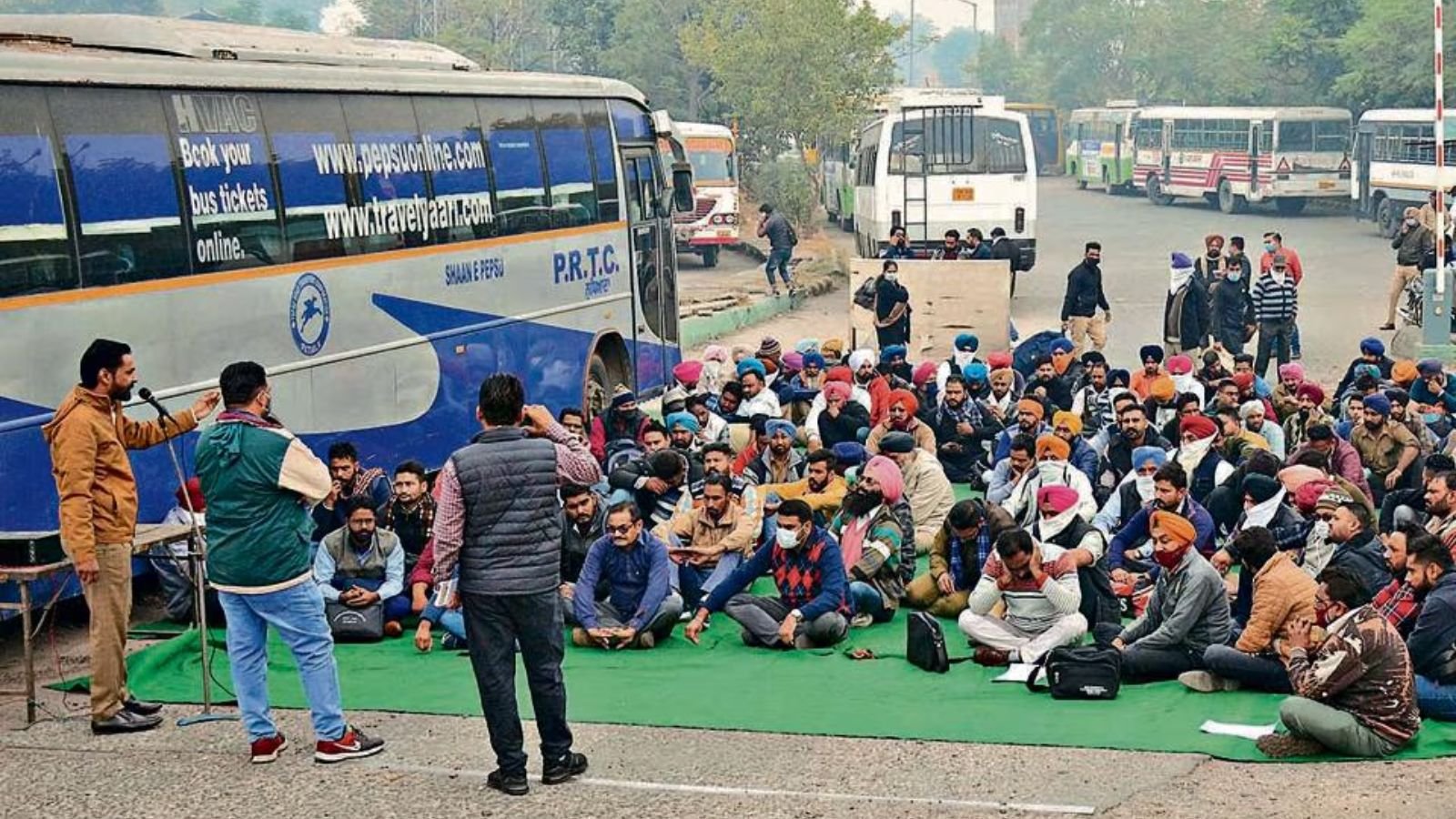 पंजाब में नहीं खत्म हुई सरकारी बसों की हड़ताल, लोगों को झेलनी पड़ सकती है परेशानी