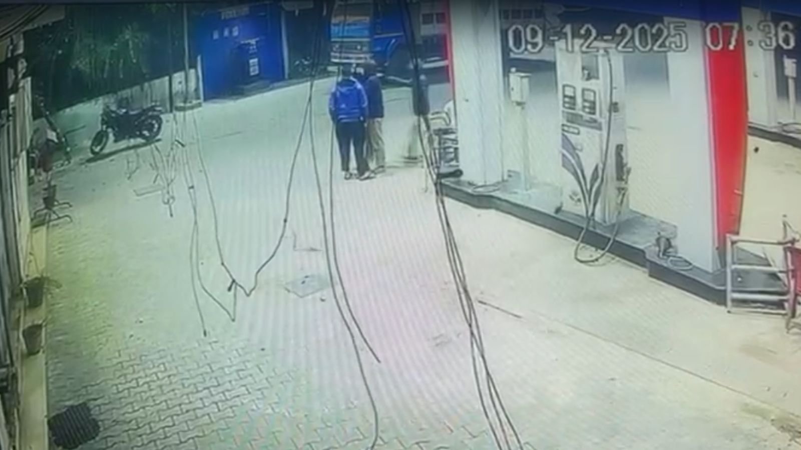 जालंधर में पेट्रोल पंप से 2 लाख की लूट, घटना सीसीटीवी में कैद