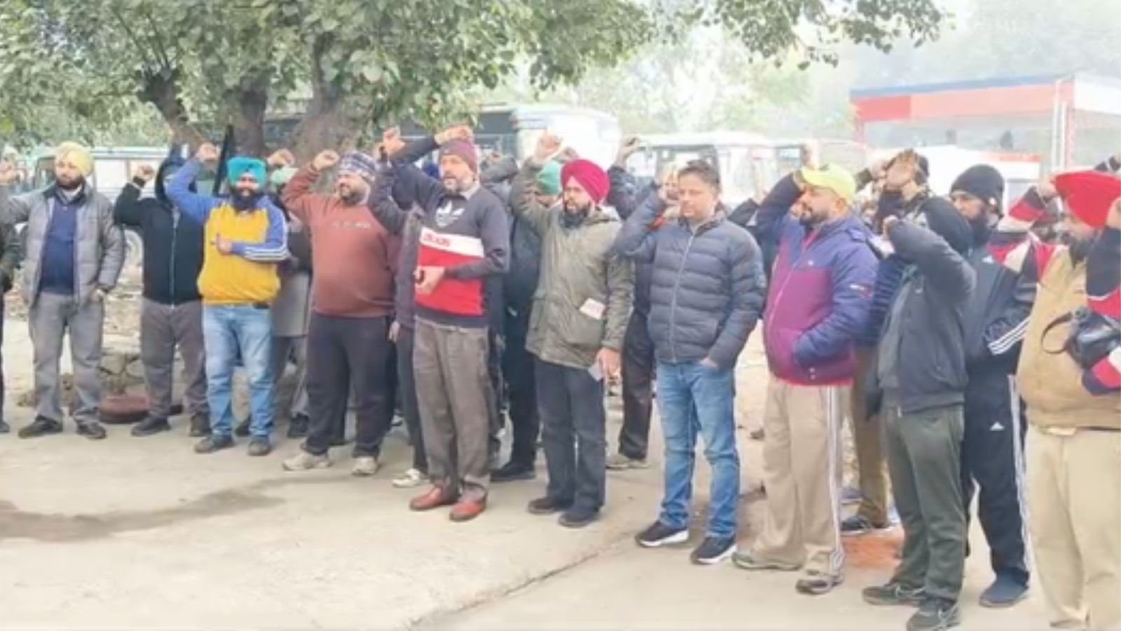 पंजाब रोडवेज और पनबस के कच्चे मुलाजिमों ने फूंका बिगुल, राज्य भर में 2 घंटे की गेट रैली