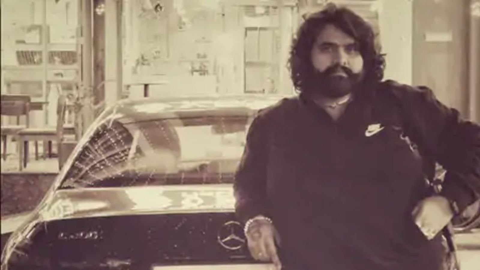 ‘सरदारियां’ वाले पोस्ट ने फंसाया, अमृतसर पुलिस ने पंजाबी सिंगर पर दर्ज किया केस