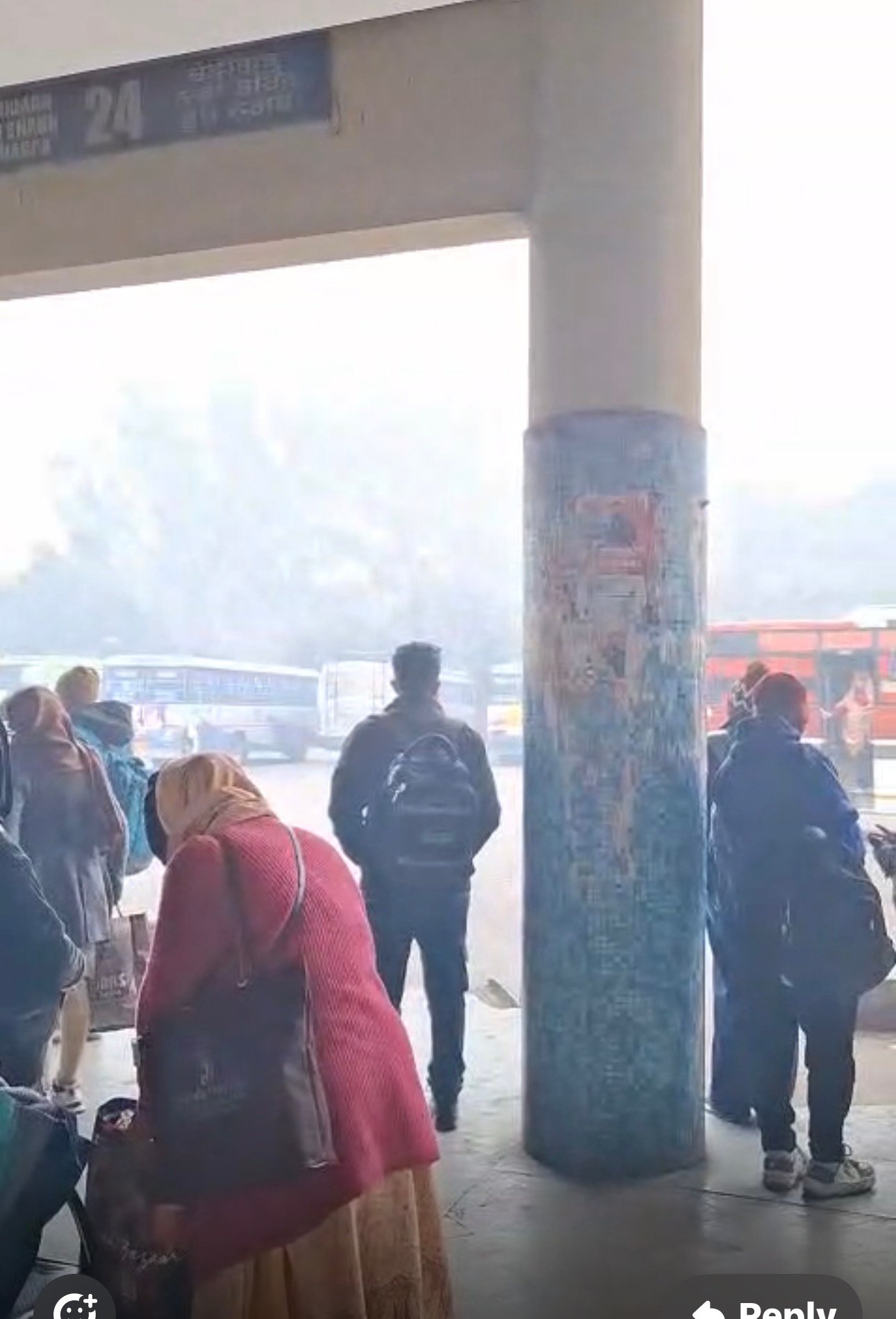 ਜਲੰਧਰ ਬੱਸ ਸਟੈਂਡ ਦੇ ਚੰਡੀਗੜ ਕਾਊਂਟਰ ਤੇ ਸਵੇਰੇ 8 ਵਜੇ ਤੋਂ ਸਵਾਰੀਆਂ ਕਰ ਰਹੀਆਂ ਇੰਤਜ਼ਾਰ, ਕੋਈ ਬੱਸ ਨਹੀਂ ਆਈ!