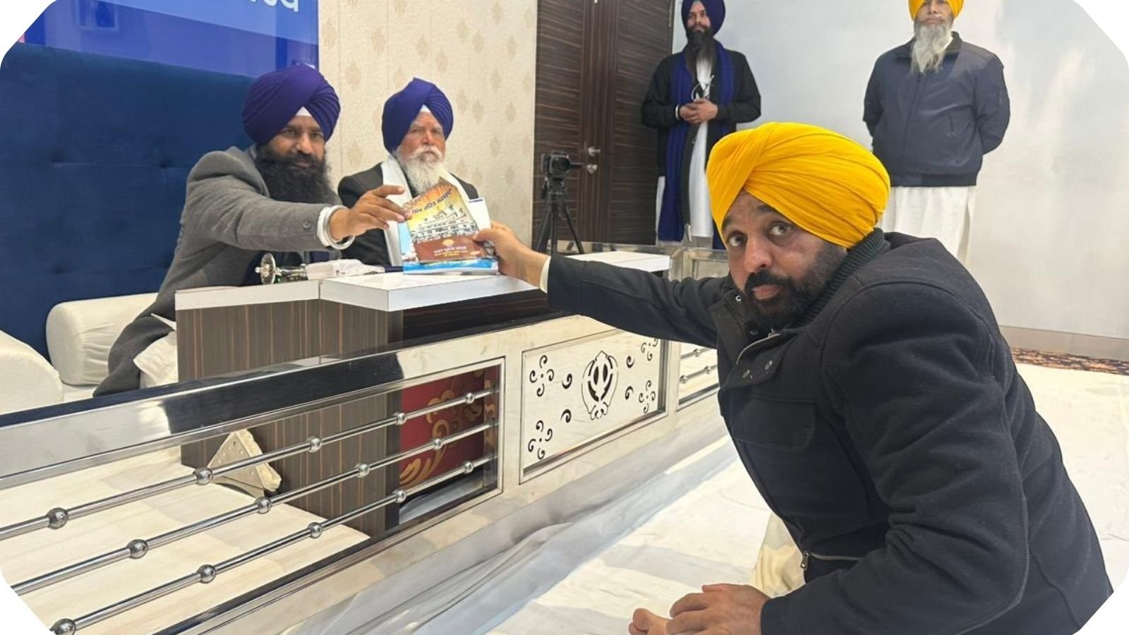 45 मिनट तक श्री अकाल तख्त साहिब में पेशी, बाहर निकलते ही CM मान ने तोड़ी चुप्पी