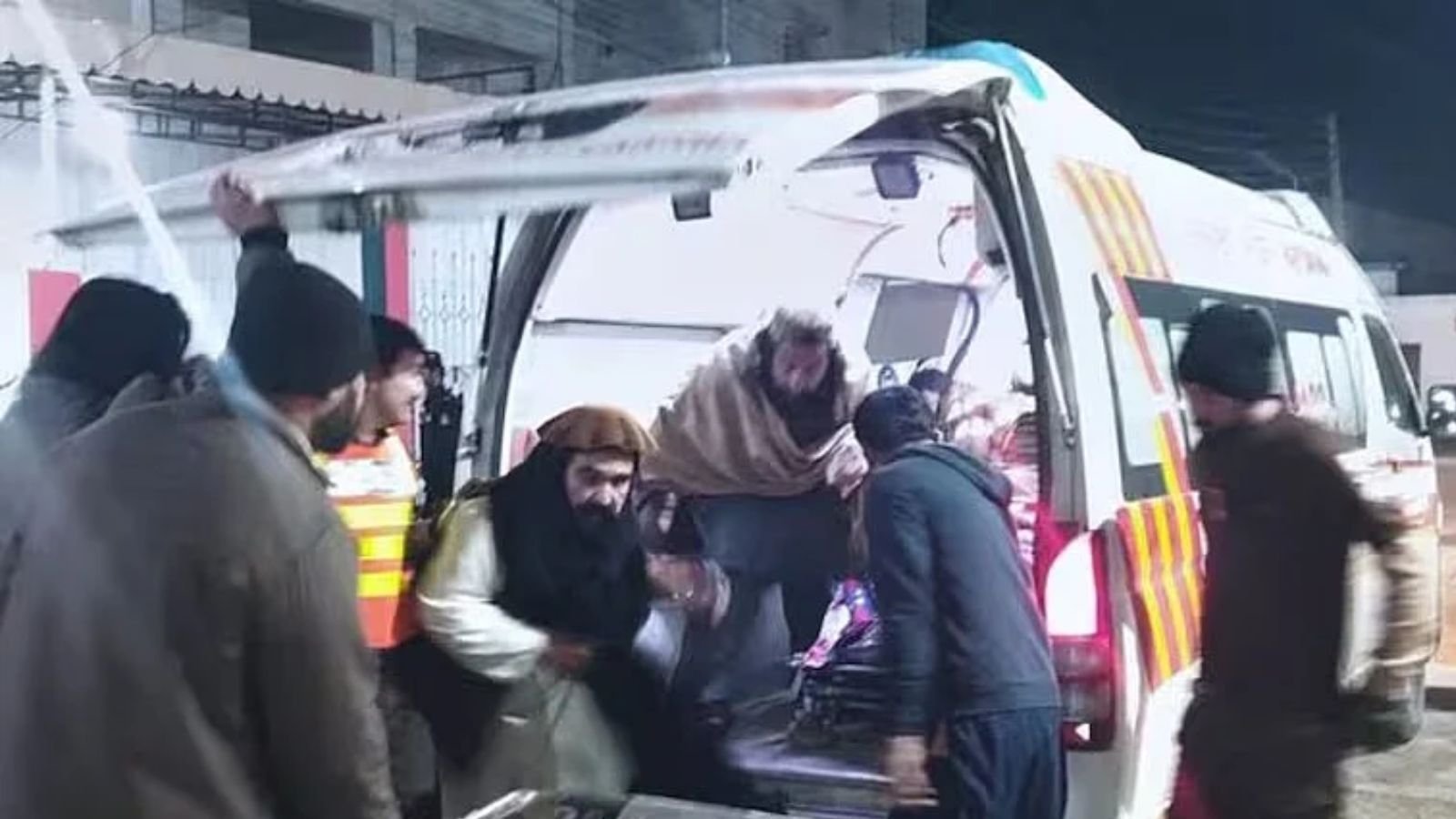 शादी के जश्न में हुआ जोरदार ब्लास्ट, 7 लोगों की मौत, 25 जख्मी