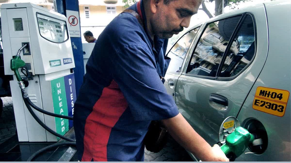 पेट्रोल ₹18 और डीजल ₹35 तक महंगा होने के आसार, रिपोर्ट में हुआ खुलासा