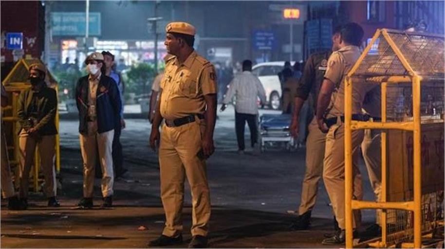 दिल्ली में बड़े आतंकी हमले की साजिश नाकाम, 9 संदिग्ध गिरफ्तार