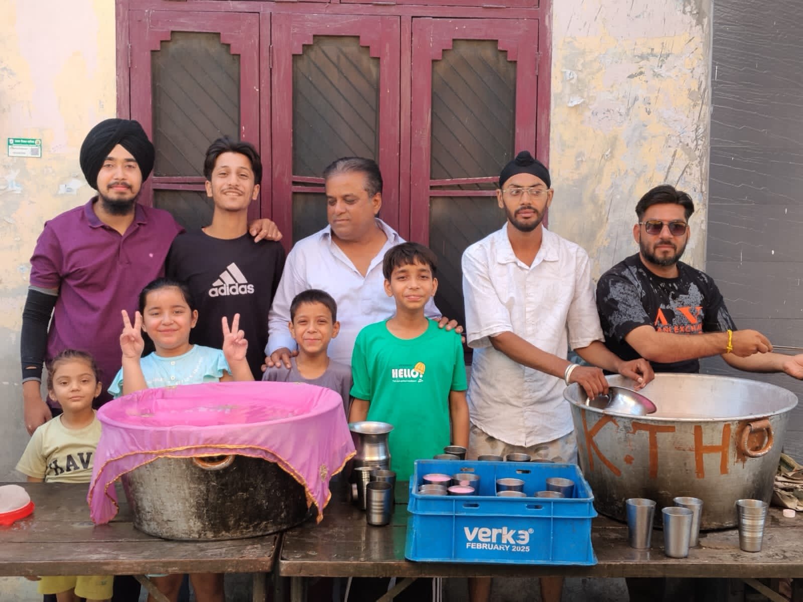 ਮਹਲਾ ਕਰਾਰ ਖਾਂ ਨੌਜਵਾਨ ਸਭਾ ਨੇ ਸ੍ਰੀ ਗੁਰੂ ਅਰਜਨ ਦੇਵ ਜੀ ਦੇ ਸ਼ਹੀਦੀ ਦਿਹਾੜੇ ਤੇ ਸ਼ਬੀਲ ਲਗਾਈ ।