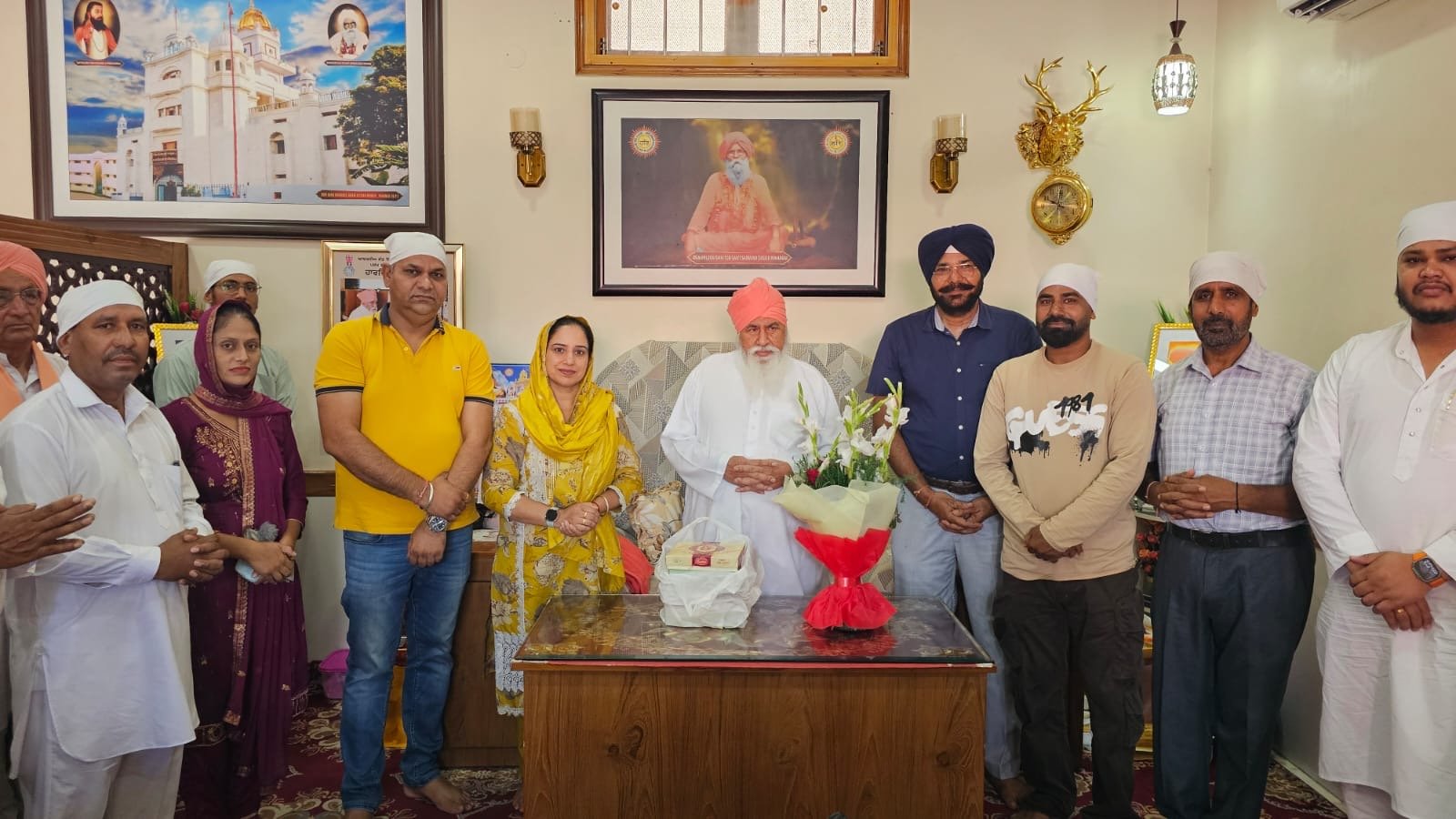 ਜਲੰਧਰ ਸ਼ਹਿਰੀ ਮਹਿਲਾ ਕਾਂਗਰਸ ਦੀ ਪ੍ਰਧਾਨ ਪ੍ਰੋ. ਅਨੁਰਾਧਾ ਬੰਗਾ ਨੇ ਡੇਰਾ ਸੰਤ ਸਰਵਣ ਦਾਸ ਜੀ, ਬੱਲਾਂ ਵਿਖੇ ਟੇਕਿਆ ਮੱਥਾ |