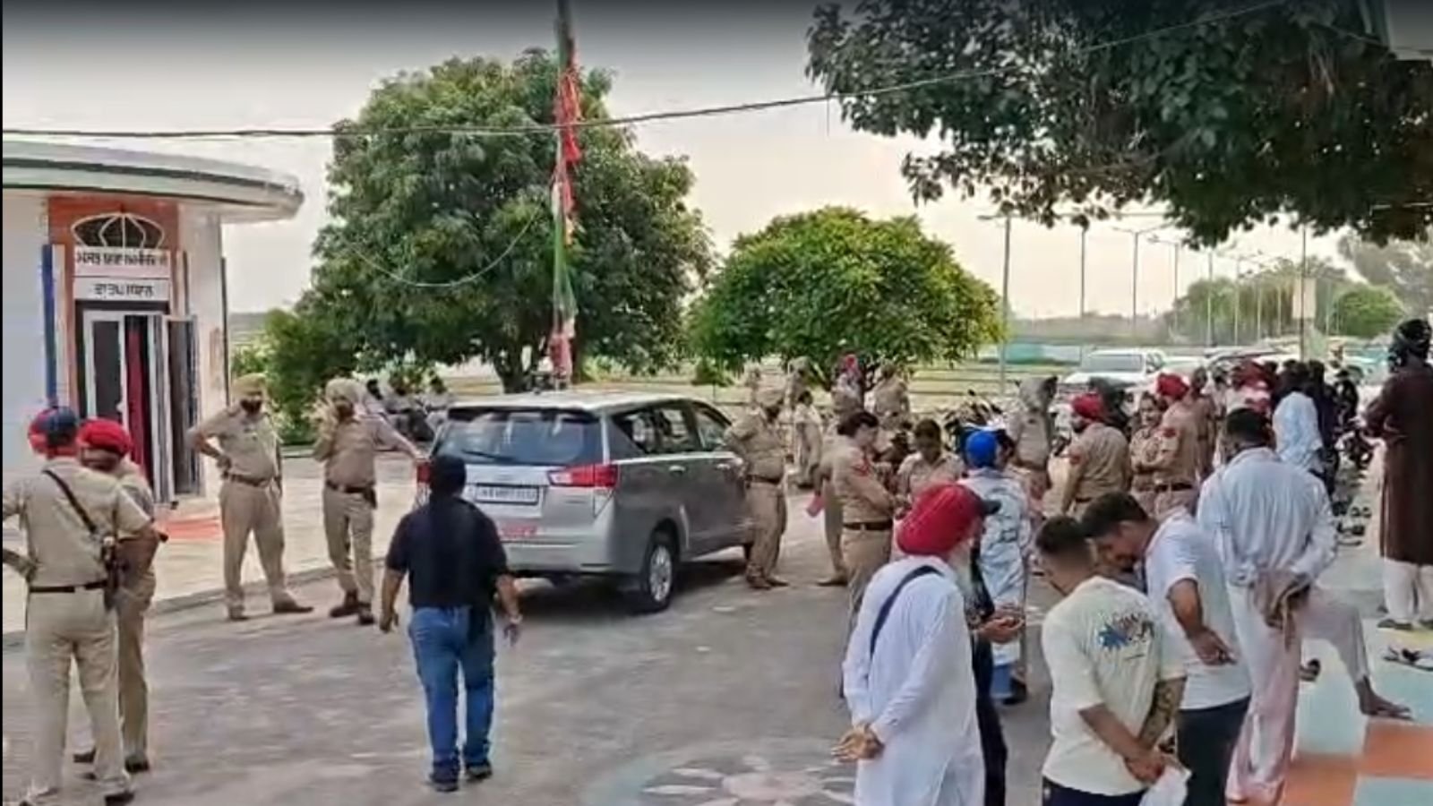 रितु नूरां और मंगी खान ने बाबा सोमनाथ से मांगी माफी, लंबे विवाद का हुआ अंत