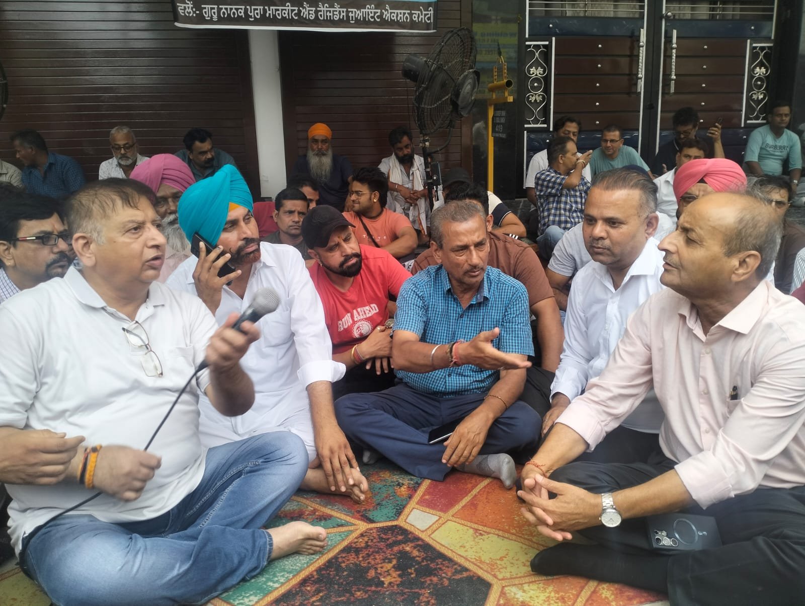 जालंधर में गुरुनानक पुरा ROB के विरोध में बाजार बंद, दुकानदार बोले- ओवरब्रिज नहीं, अंडरब्रिज बनाया जाए