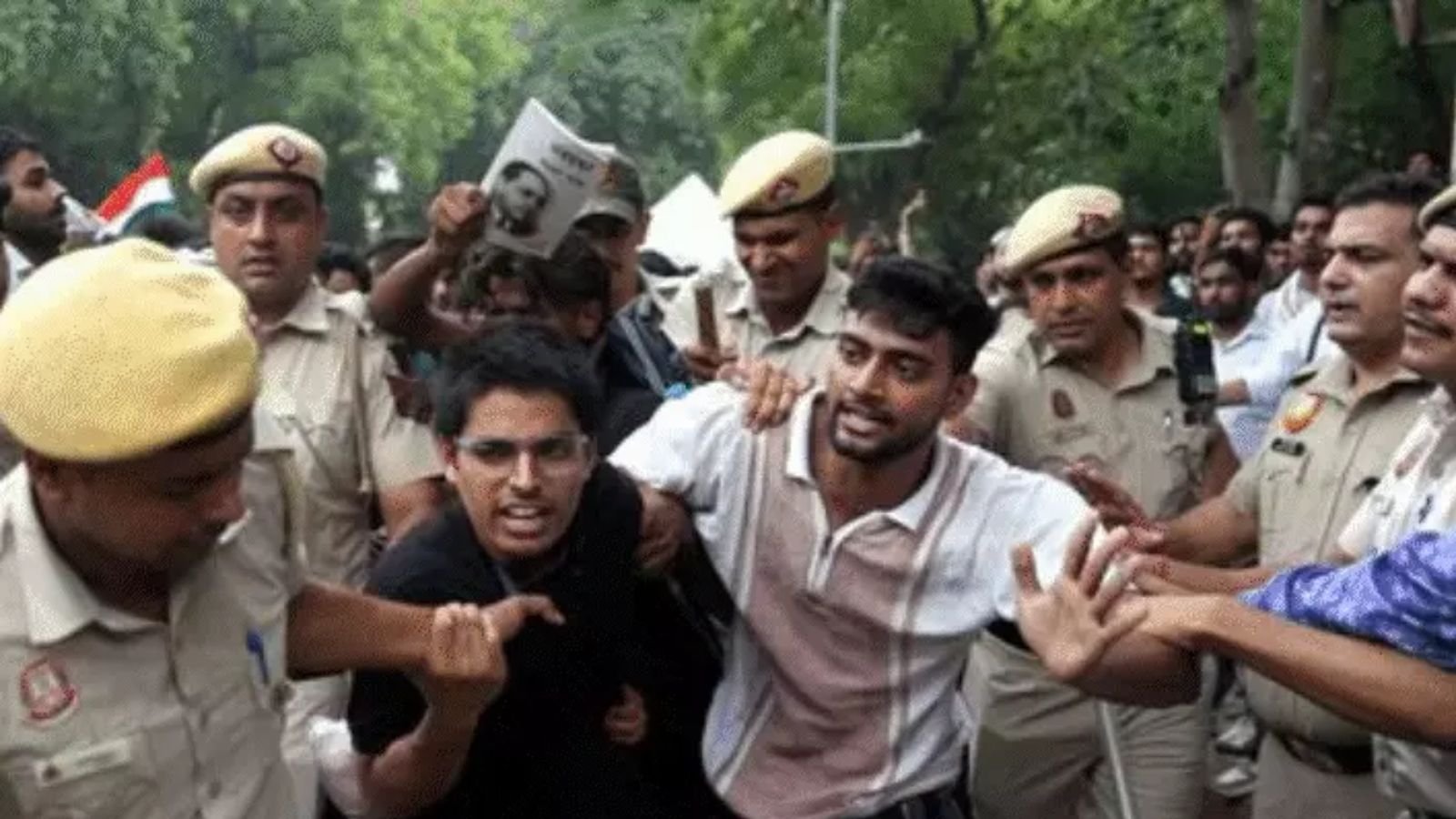 दिल्ली में CJP का प्रदर्शन 33वें दिन जारी, पुलिस का प्रदर्शनकारियों पर शिकंजा