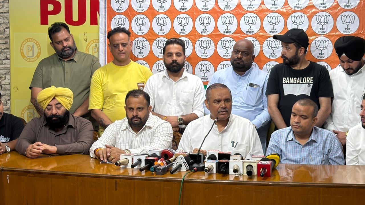  *नीट पर राजनीति कर रही कांग्रेस, कांग्रेस और आप शासित राज्यों के परीक्षा घोटालों पर साधे हुए है चुप्पी: विजय सांपला*