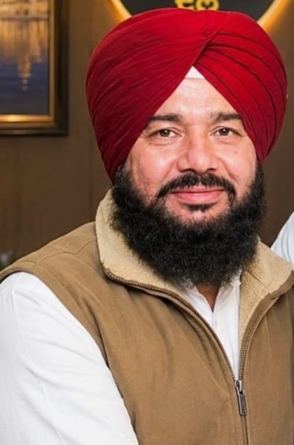 ਜਥੇਦਾਰ ਸਰਦਾਰ ਕਰਤਾਰ ਸਿੰਘ ਗਿੱਲ ਬਿੱਲਾ ਠੇਕੇਦਾਰ ਨੇ ਪੁਲਿਸ ਮੁਲਾਜ਼ਮਾਂ ਵੱਲੋਂ ਸਫਾਈ ਸੇਵਕਾਂ ਉੱਤੇ ਬਰਨਾਲੇ ਵਿਖੇ ਲਾਠੀ ਚਾਰਜ ਦੀ ਸਖਤ ਸ਼ਬਦਾਂ ਵਿੱਚ ਨਿੰਦਾ ।
