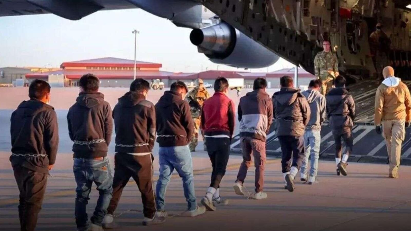 सिर्फ 3 महीनों में 588 भारतीय लौटाए गए, विदेश मंत्री ने संसद में बताए चौंकाने वाले आंकड़े