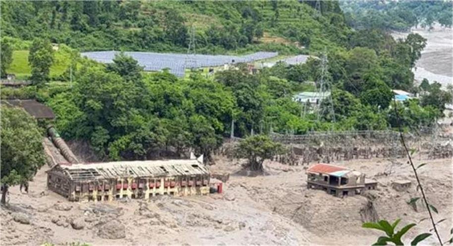 नेपाल में बाढ़-लैंडस्लाइड का कहर जारी, 1344 मौतें; 275 भारतीयों का अब तक पता नहीं